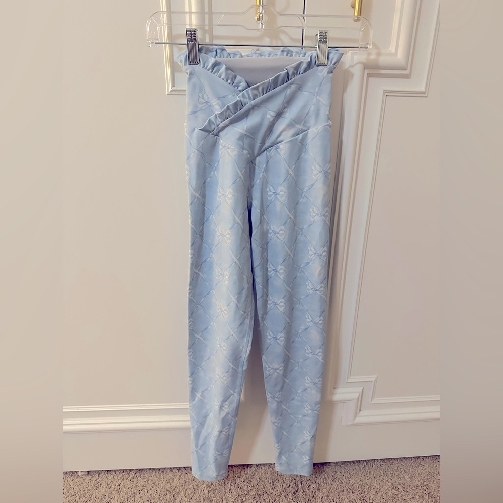 Light Blue High-Waisted Leggings